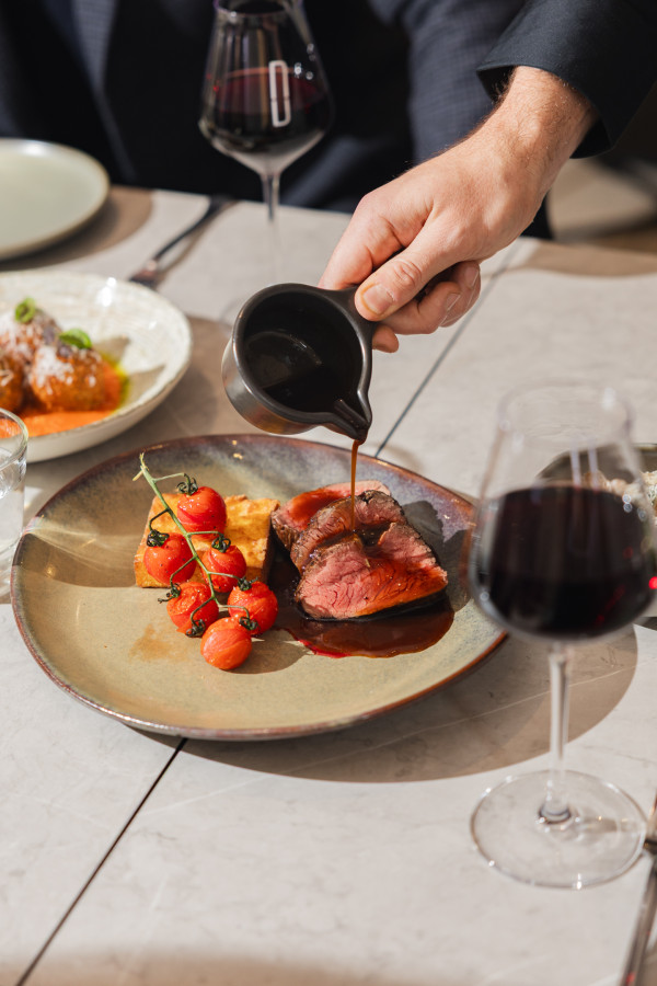 Filetto di Manzo - 200g Black Angus eye fillet, crispy polenta, cherry truss tomatoes, red wine jus