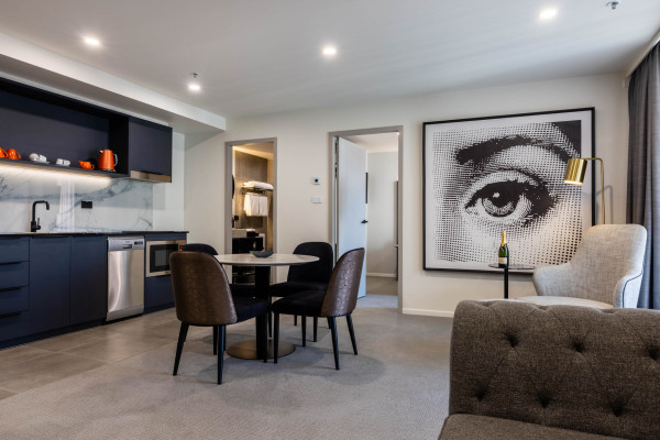 Deco Hotel Accommodation