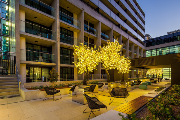 Avenue Hotel courtyard
